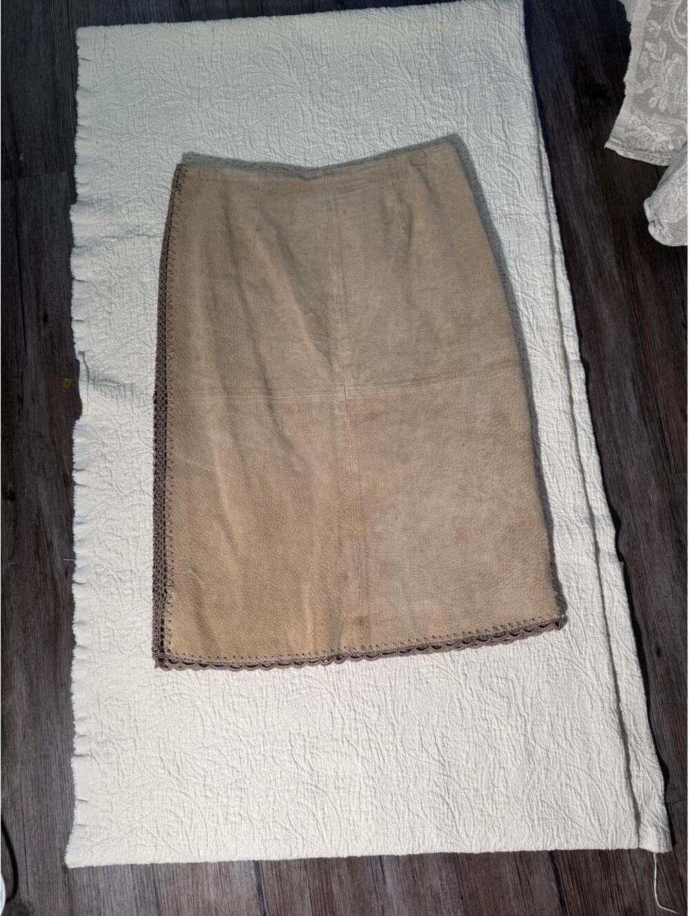 Women's Tan and Cream Skirt